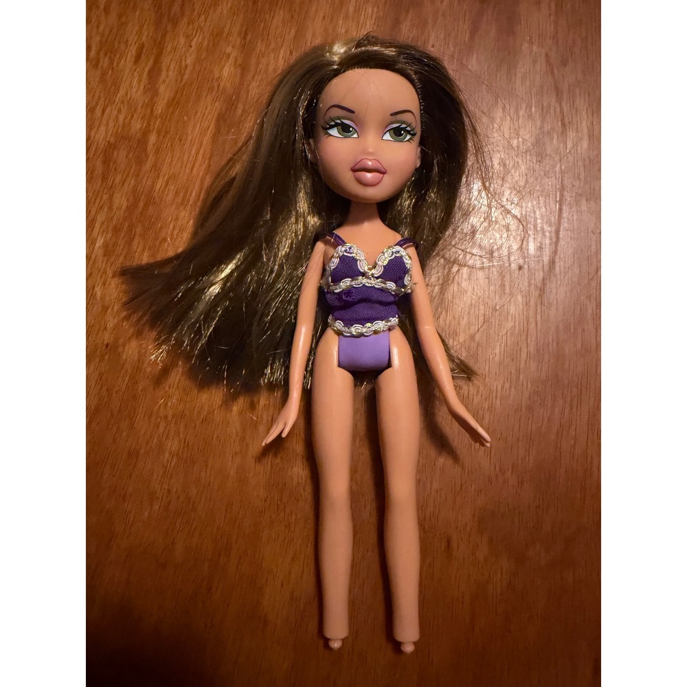 Bratz Yasmin Doll MGA Entertainment 2001 Brown Hair Green Eyes Purple Top